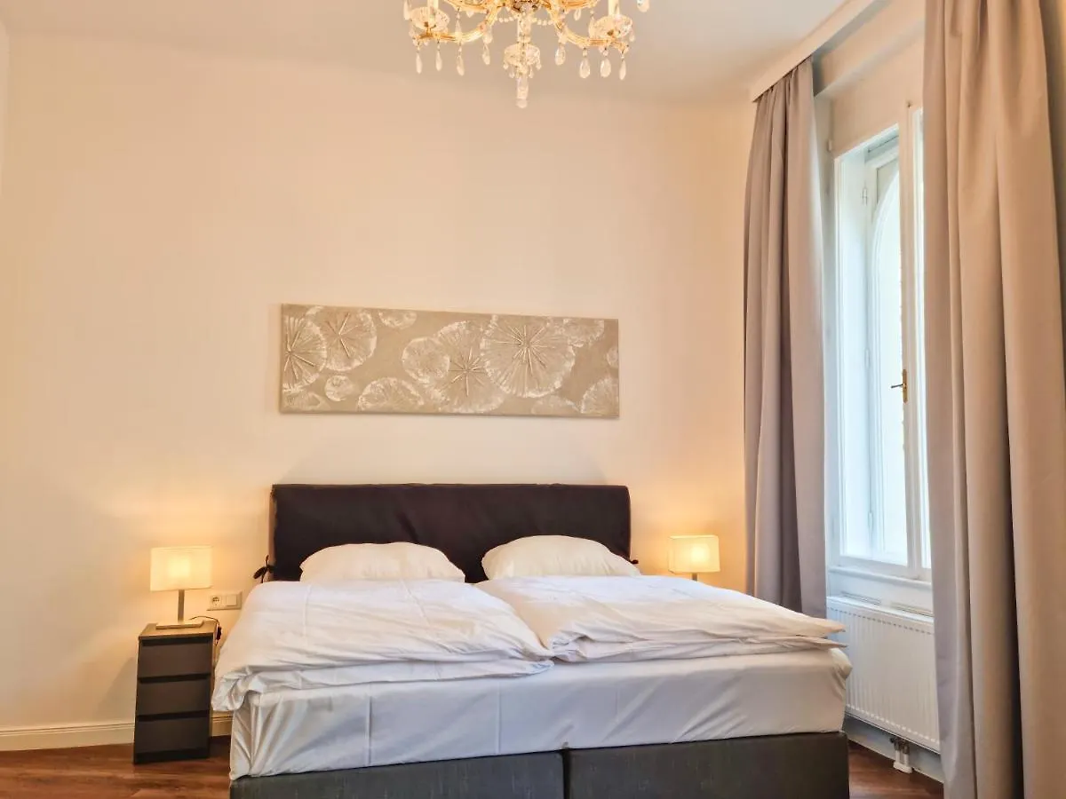 Pension Mozart - Newly Renovated ウィーン 0*,