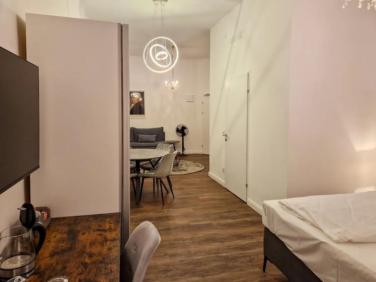 Pension Mozart - Newly Renovated ウィーン オーストリア