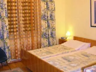 Pension Mozart - Newly Renovated ウィーン オーストリア